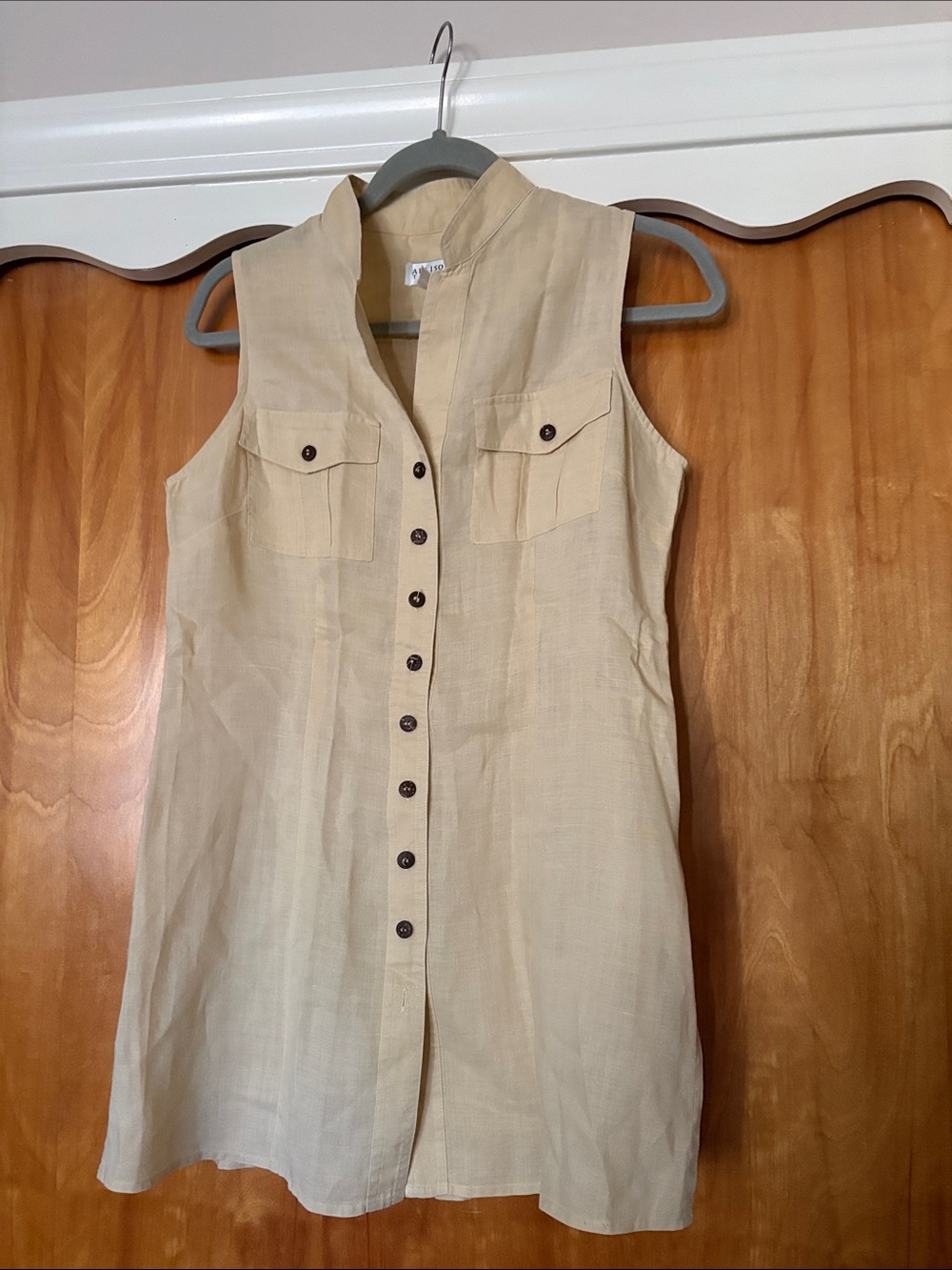 Allison Taylor Sleeveless Button-Front Tunic in Light butter yellow